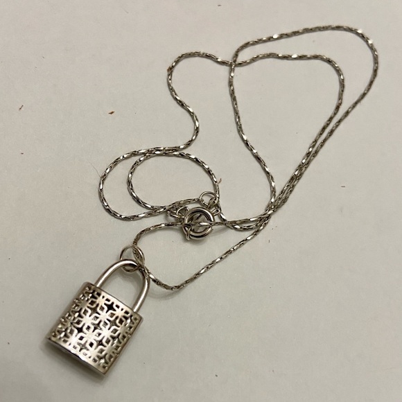 Silver Tone Elegant Padlock Charm with 16in Chain Necklace - Picture 5 of 12